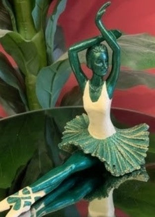 Handgefertigte Balletttänzerin-Statue, Ballerina-Skulptur, Balletttänzerin-Tischdekoration, Dekorative Ballerina-Figur als Geschenk, Ballett-Dekor, Ballerina-Dekor, Ballerina-Statue