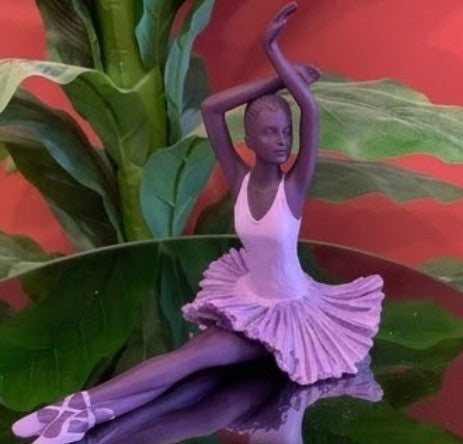 Handgefertigte Balletttänzerin-Statue, Ballerina-Skulptur, Balletttänzerin-Tischdekoration, Dekorative Ballerina-Figur als Geschenk, Ballett-Dekor, Ballerina-Dekor, Ballerina-Statue