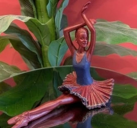 Handgefertigte Balletttänzerin-Statue, Ballerina-Skulptur, Balletttänzerin-Tischdekoration, Dekorative Ballerina-Figur als Geschenk, Ballett-Dekor, Ballerina-Dekor, Ballerina-Statue
