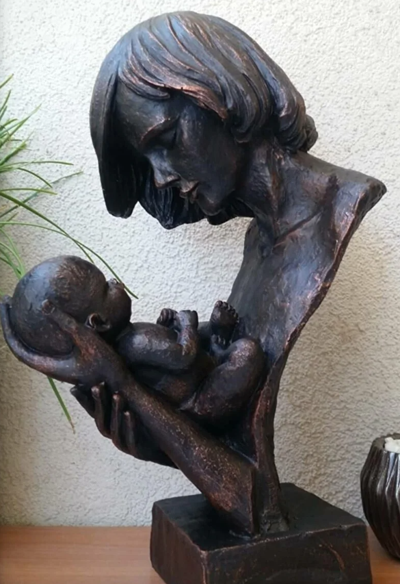 Mother and Baby Statue, Loving Mother and Infant Sculpture, Modern Motherhood Sculpture, Mother with Newborn Statue, Mom Holding Baby Statue