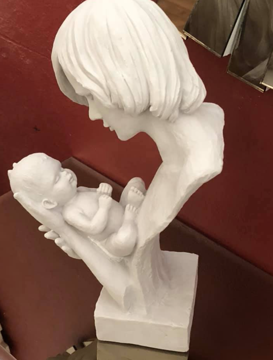 Mother and Baby Statue, Loving Mother and Infant Sculpture, Modern Motherhood Sculpture, Mother with Newborn Statue, Mom Holding Baby Statue