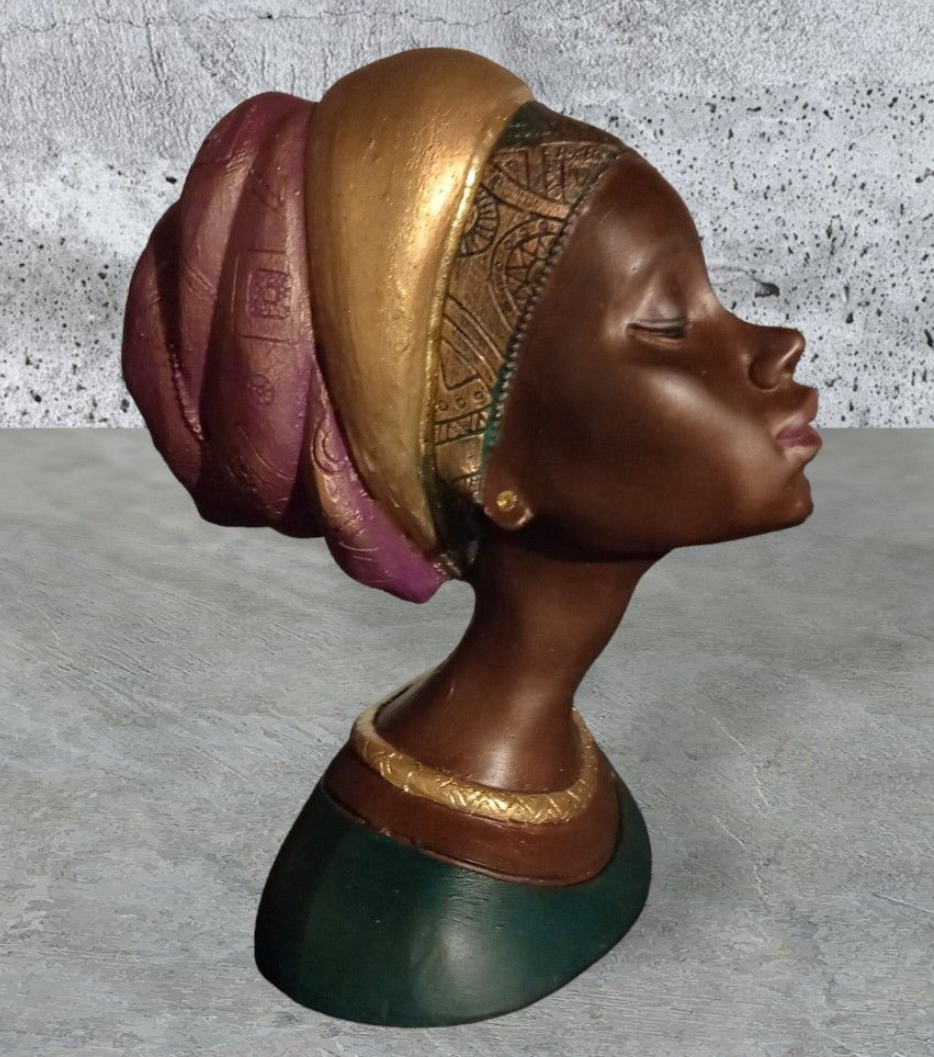 Elegant African Woman Bust Statue, Modern African Woman Statue, Handcrafted African Lady Bust, Decorative African Woman Head Sculpture