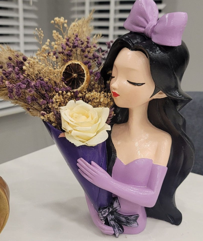 Handmade Girl Holding Flowers Decor, Handmade Girl Statue with Flower Bouquet Decor, Handmade Girl Statue, Handmade Girl Statue, Girl Decor