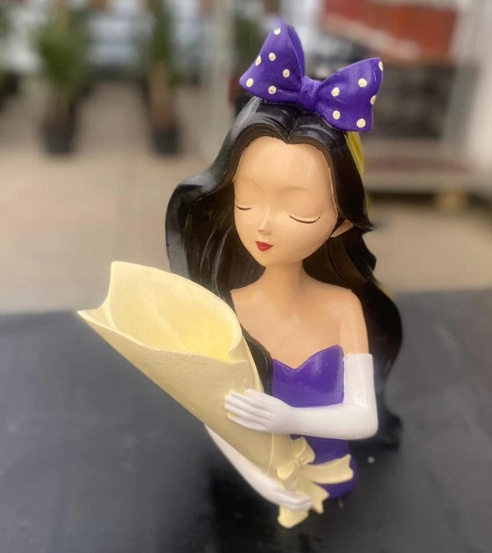 Handmade Girl Holding Flowers Decor, Handmade Girl Statue with Flower Bouquet Decor, Handmade Girl Statue, Handmade Girl Statue, Girl Decor