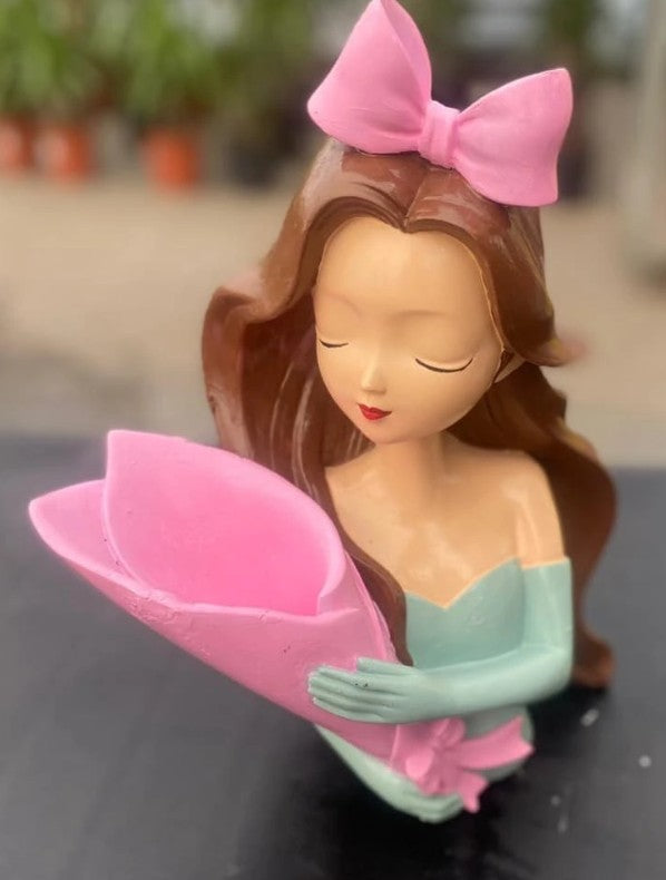Handmade Girl Holding Flowers Decor, Handmade Girl Statue with Flower Bouquet Decor, Handmade Girl Statue, Handmade Girl Statue, Girl Decor