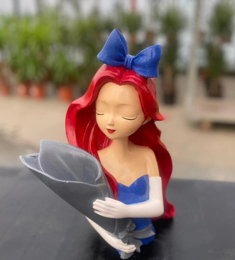 Handmade Girl Holding Flowers Decor, Handmade Girl Statue with Flower Bouquet Decor, Handmade Girl Statue, Handmade Girl Statue, Girl Decor