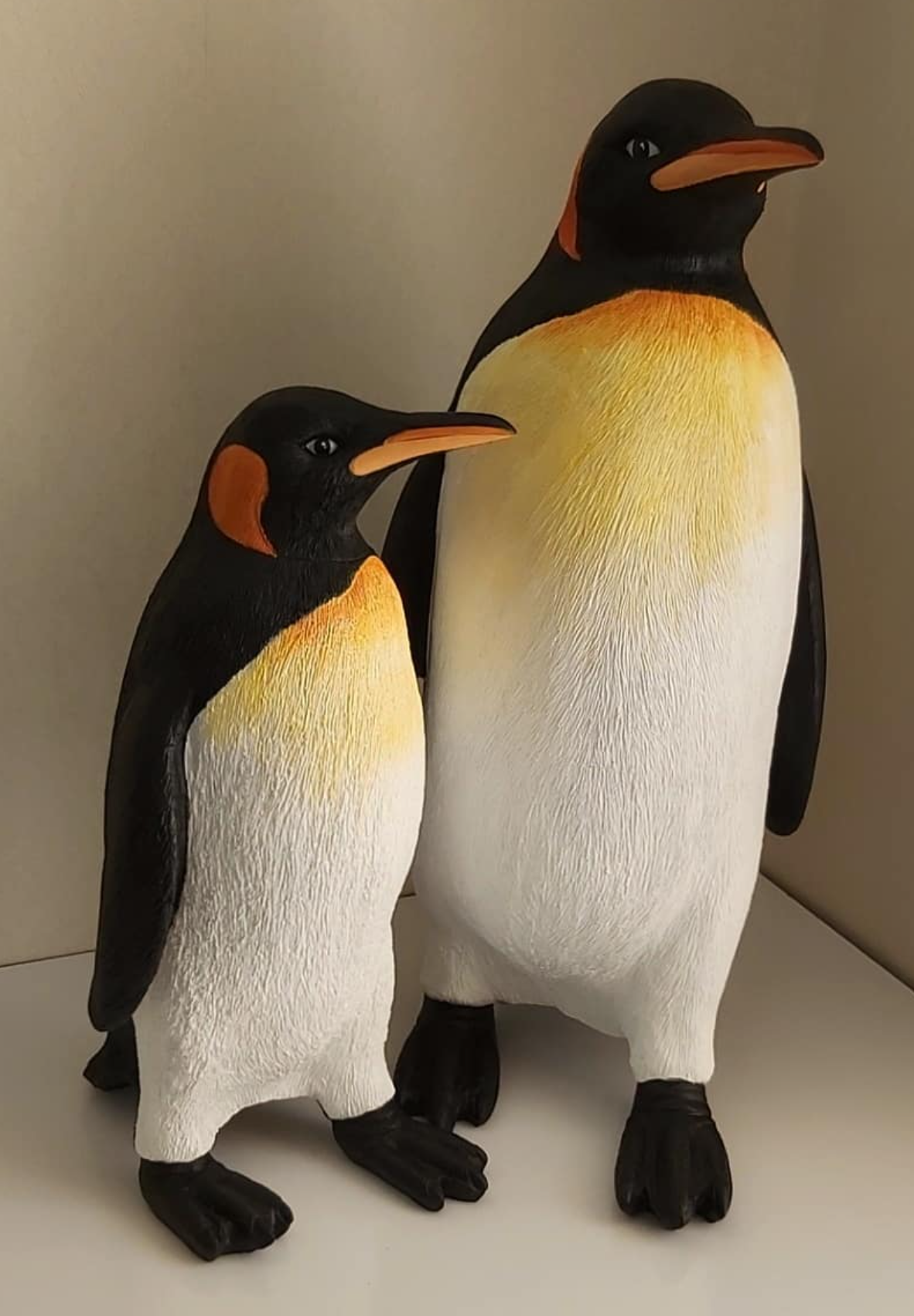 Realistic Penguin Statue Set, Handcrafted Penguin Statue, Large and Small Penguin Statues, King Penguin Figurine Set, Arctic Penguin Statue