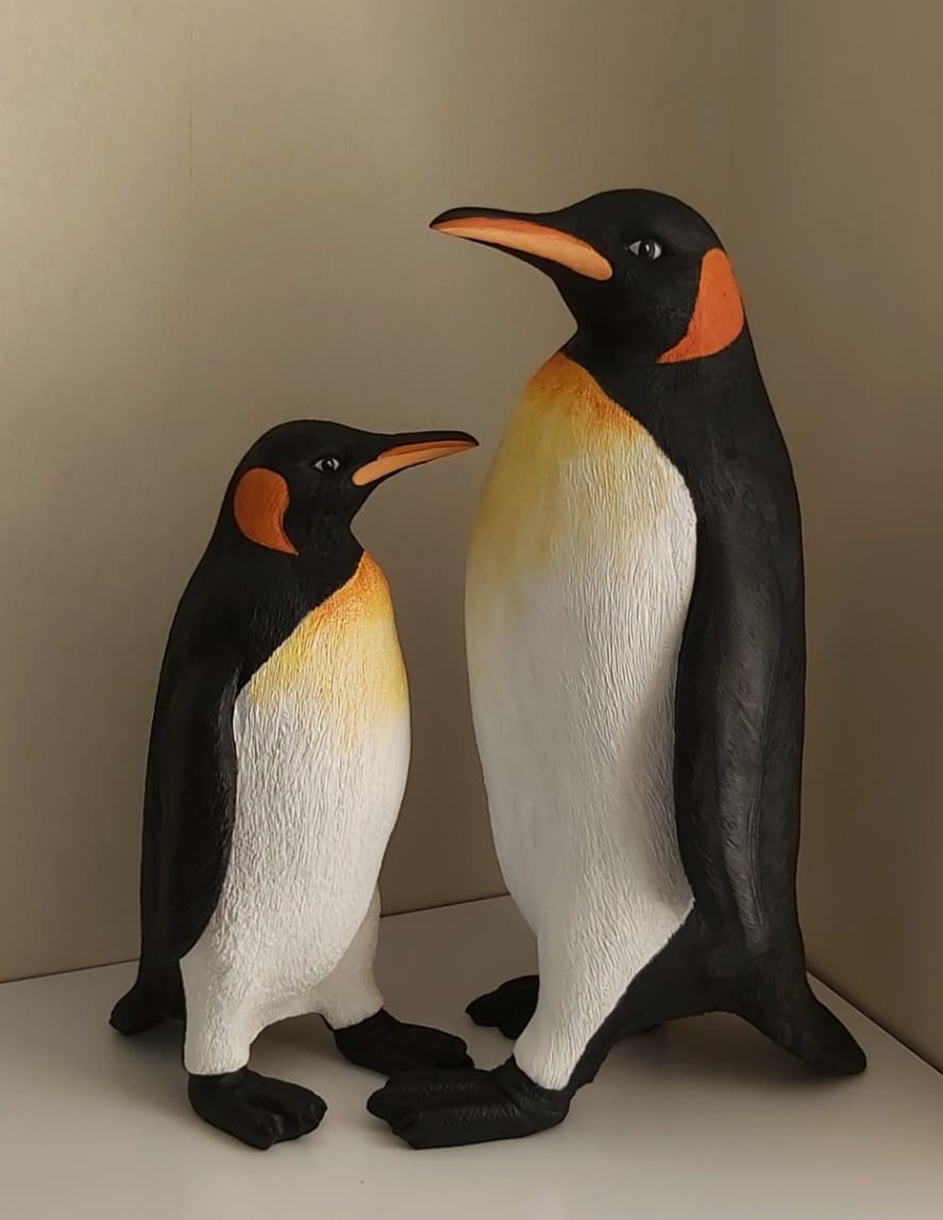 Realistic Penguin Statue Set, Handcrafted Penguin Statue, Large and Small Penguin Statues, King Penguin Figurine Set, Arctic Penguin Statue