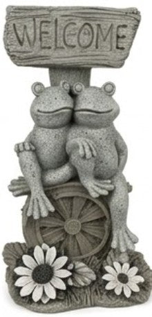 Welcome Frog Decor, Frog Statue with Welcome Sign, Polyester Garden Sculpture