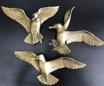 Flying Bird Wall Decor Set, Wall Mounted Bird Sculpture Trio, Set of 3 Bird Wall Hangings, Polyester Bird Wall Art Set, Bird Trio Wall Decor
