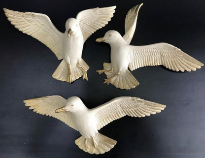Flying Bird Wall Decor Set, Wall Mounted Bird Sculpture Trio, Set of 3 Bird Wall Hangings, Polyester Bird Wall Art Set, Bird Trio Wall Decor