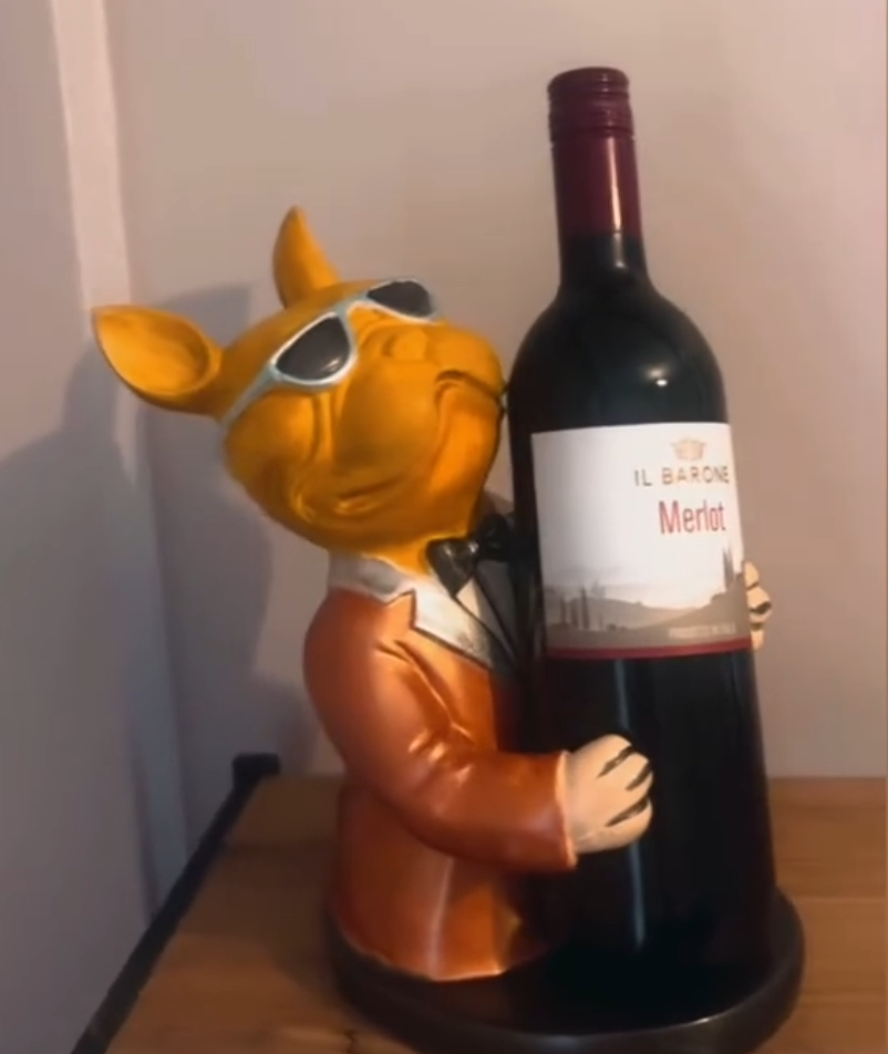 Bulldog Wine Holder Statue, Bulldog Wine Rack, Dog Wine Holder, French Bulldog Bottle Holder, Dog Wine Rack, Stylish Dog Wine Rack Decor