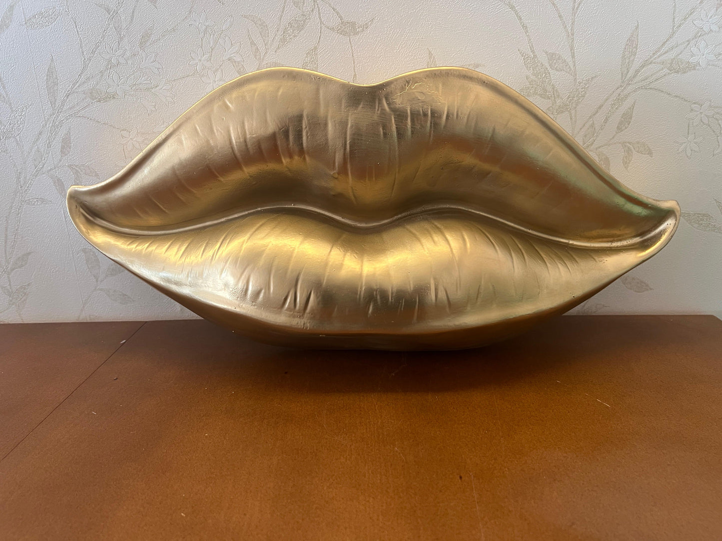 3D Large Lips Sculpture for Wall Decor, Kiss-shaped Wall Art, Modern Lips Wall Art, Lips Wall Decor, Kiss Wall Decor, 3D Large Lips Wall Decor,