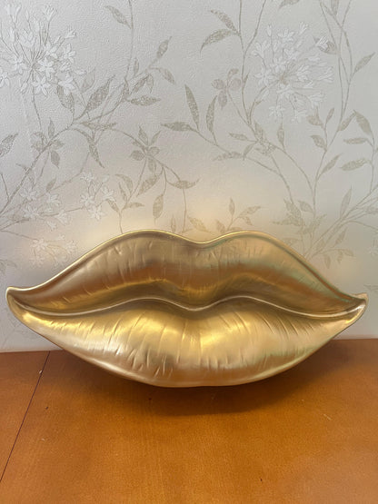 3D Large Lips Sculpture for Wall Decor, Kiss-shaped Wall Art, Modern Lips Wall Art, Lips Wall Decor, Kiss Wall Decor, 3D Large Lips Wall Decor,