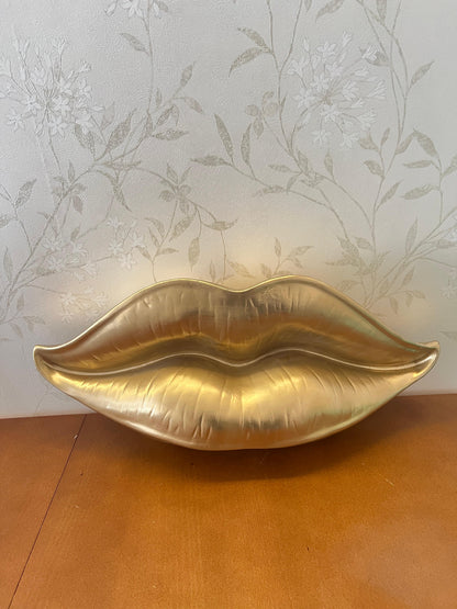 3D Large Lips Sculpture for Wall Decor, Kiss-shaped Wall Art, Modern Lips Wall Art, Lips Wall Decor, Kiss Wall Decor, 3D Large Lips Wall Decor,