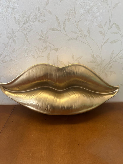 3D Large Lips Sculpture for Wall Decor, Kiss-shaped Wall Art, Modern Lips Wall Art, Lips Wall Decor, Kiss Wall Decor, 3D Large Lips Wall Decor,
