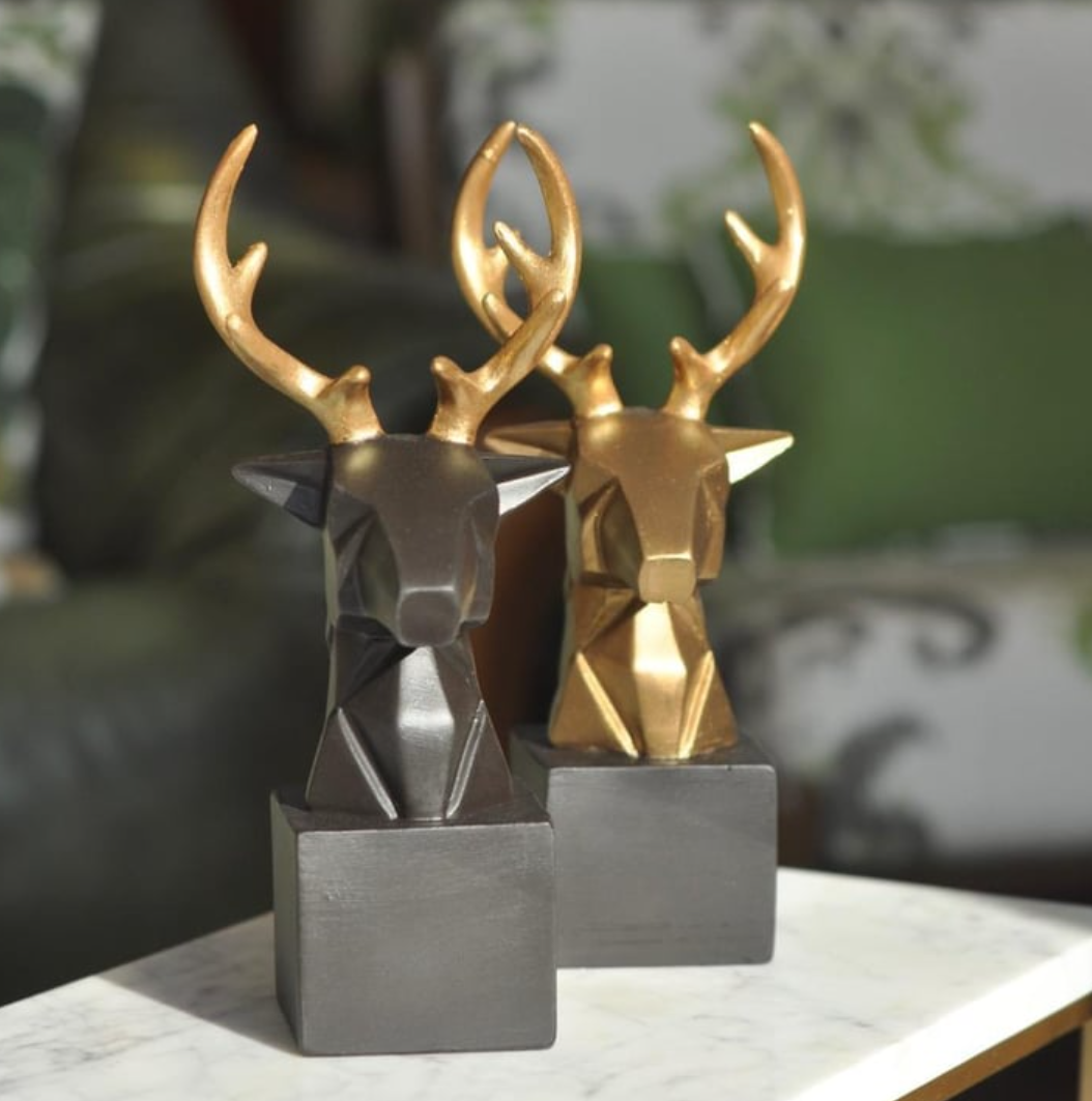 Cubic Deer Head Sculpture, Geometric Deer Statue, Minimalist Cubic Deer Figurine, Modern Abstract Deer Statue, Polyester Cubic Deer Statue
