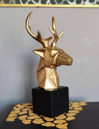 Cubic Deer Head Sculpture, Geometric Deer Statue, Minimalist Cubic Deer Figurine, Modern Abstract Deer Statue, Polyester Cubic Deer Statue