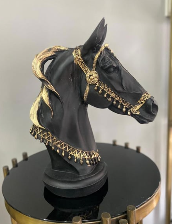 Horse Head Statue, Elegant Horse Sculpture, Realistic Horse Head Statue, Equestrian Style Horse Bust, Majestic Horse Decor, Horse Head Decor