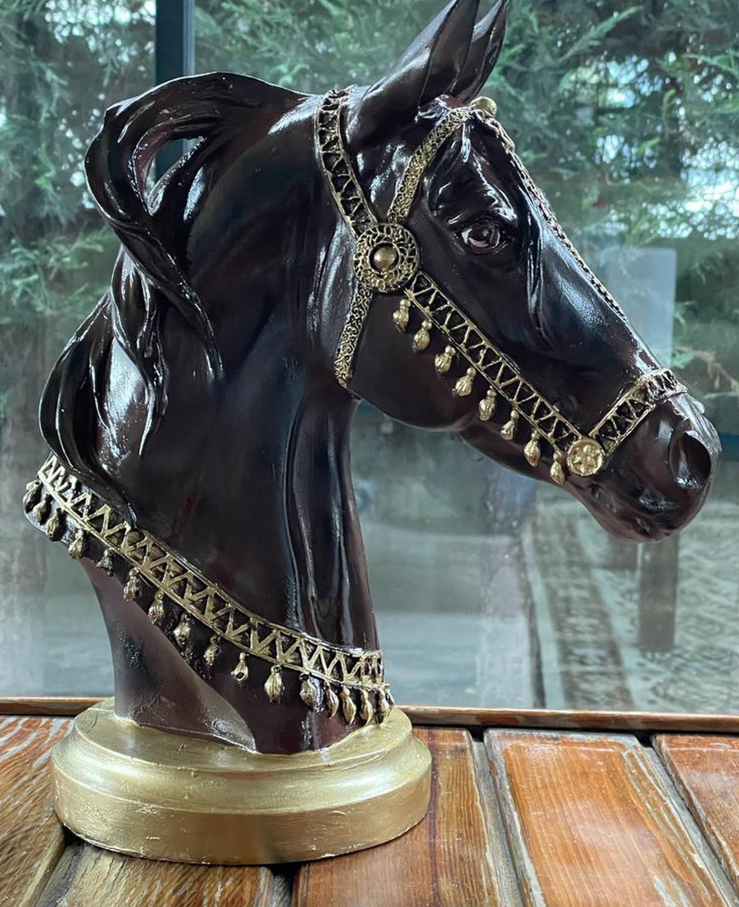 Horse Head Statue, Elegant Horse Sculpture, Realistic Horse Head Statue, Equestrian Style Horse Bust, Majestic Horse Decor, Horse Head Decor