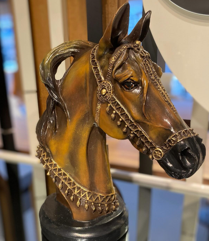 Horse Head Statue, Elegant Horse Sculpture, Realistic Horse Head Statue, Equestrian Style Horse Bust, Majestic Horse Decor, Horse Head Decor