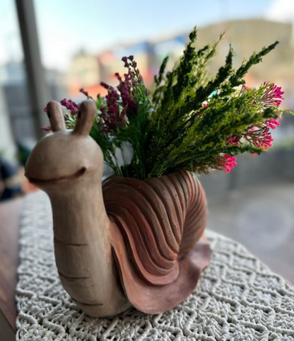 Cute Snail Pot Planter, Decorative Snail Pot, Snail Decorative Vase, Animal Shaped Snail Pot, Snail Planter Pot, Snail Shaped Flower Pot