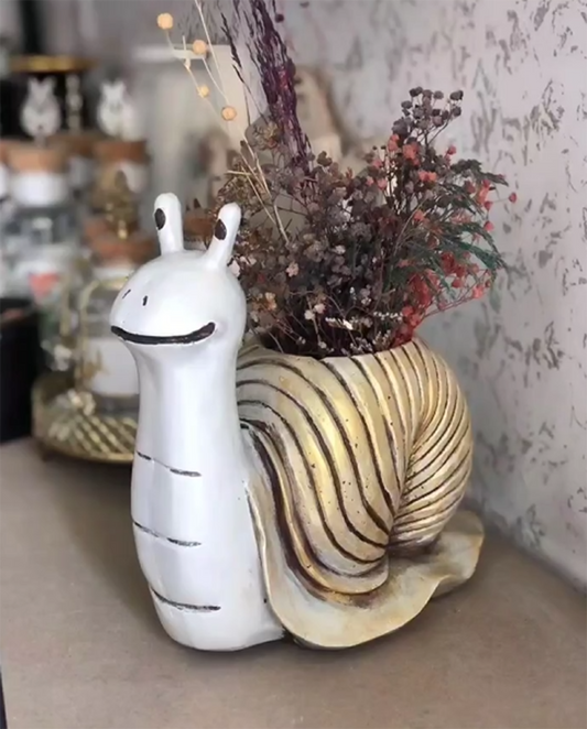 Cute Snail Pot Planter, Decorative Snail Pot, Snail Decorative Vase, Animal Shaped Snail Pot, Snail Planter Pot, Snail Shaped Flower Pot