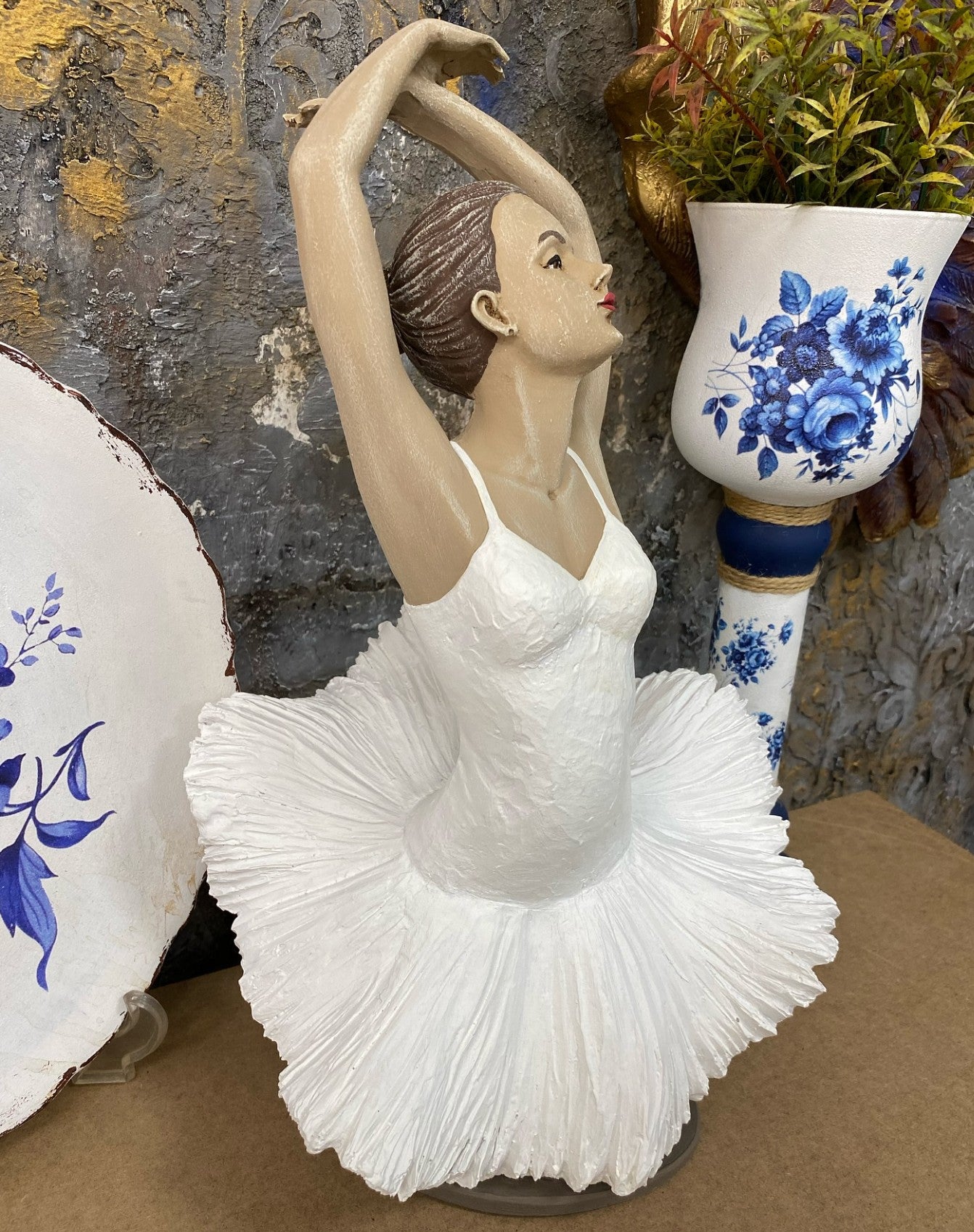 Handmade Ballerina Decor, Elegant Ballerina Statue, Classical Ballet Dancer Decor, Ballet Inspired Home Decor, Romantic Ballet Decor Piece