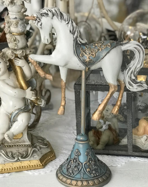 Unicorn Horse Statue, Vintage Style Horse Statue, Stylized Fantasy Horse Unicorn Statue, Unicorn Horse Sculpture, Classic Horse Sculpture