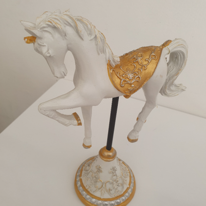 Unicorn Horse Statue, Vintage Style Horse Statue, Stylized Fantasy Horse Unicorn Statue, Unicorn Horse Sculpture, Classic Horse Sculpture