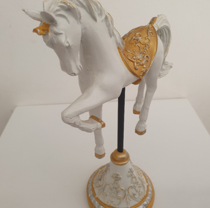 Unicorn Horse Statue, Vintage Style Horse Statue, Stylized Fantasy Horse Unicorn Statue, Unicorn Horse Sculpture, Classic Horse Sculpture