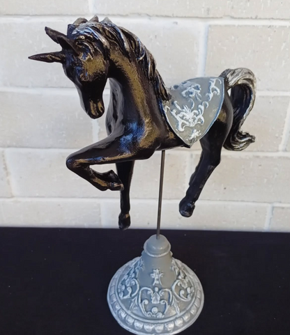 Unicorn Horse Statue, Vintage Style Horse Statue, Stylized Fantasy Horse Unicorn Statue, Unicorn Horse Sculpture, Classic Horse Sculpture