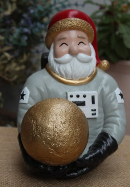 Handmade Astronaut Santa Claus Decor, Handmade Santa Claus Astronaut, Astronaut Santa Statue, Astronaut Santa Claus Decor, Santa Claus