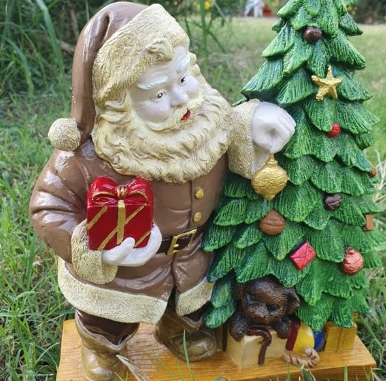 Santa Claus Figurine with Gift Boxes, Christmas Gift, Hand-Painted Sculpture, Christmas Ornaments, Chrismtas Decor, Christmas Tree Sculpture, Santa Sculpture, Santa Decor