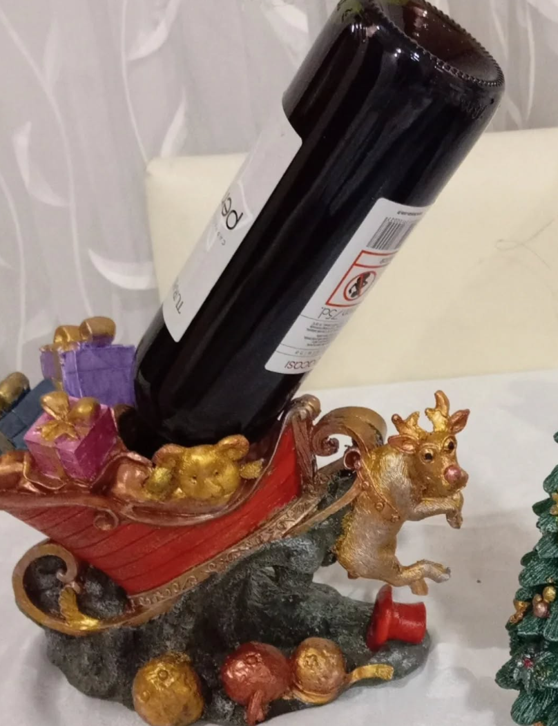 Sleigh and Deer Decor, Reindeer Sleigh Decorative Statue, Santa Sleigh with Deer Figurine, Reindeer Sleigh Statue, Sleigh with Deer Statue
