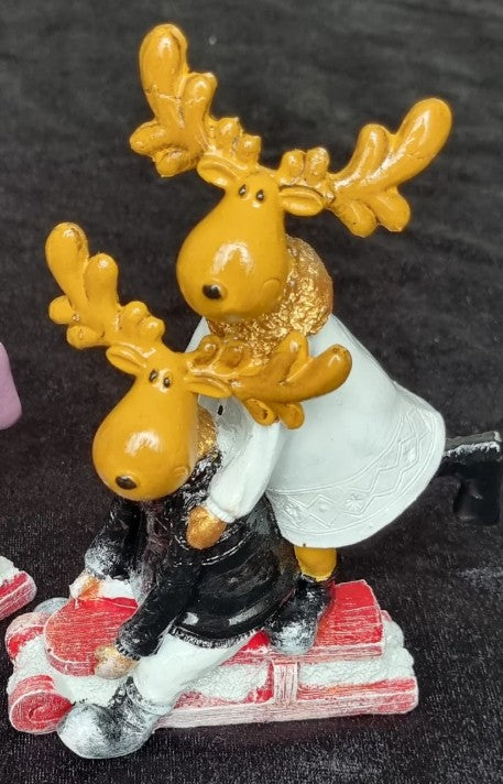 Christmas Deer Decor, Holiday Reindeer Figurine, Handmade Reindeer Couple Statue, Noel Sculpture