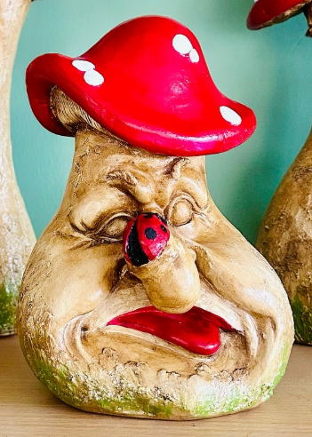 Angry Face Mushroom Statue, Unique Angry Mushroom Garden Statue, Mushroom Gnome Angry Face Statue, Handcrafted Grumpy Mushroom Statue
