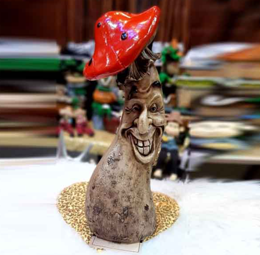 Funny Smiling Mushroom Statue, Mushroom Figurine with Big Smile, Polyester Smiling Mushroom Statue, Large Smiling Mushroom Sculpture