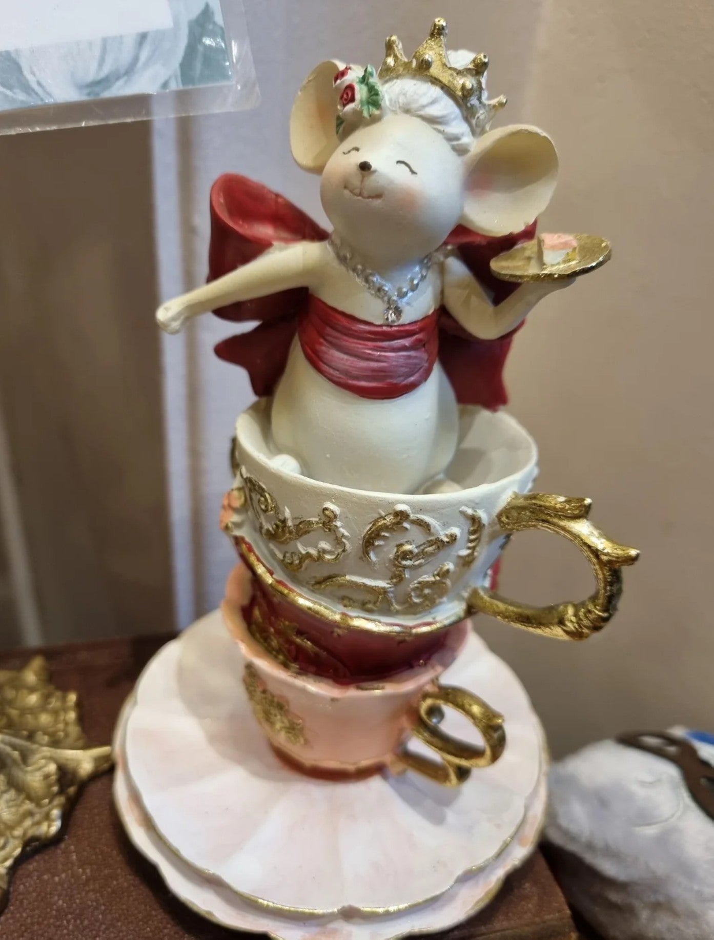Alice in Wonderland Decor, Teacup Mouse Figurine, Fantasy Table Decor, Whimsical Crown Statue