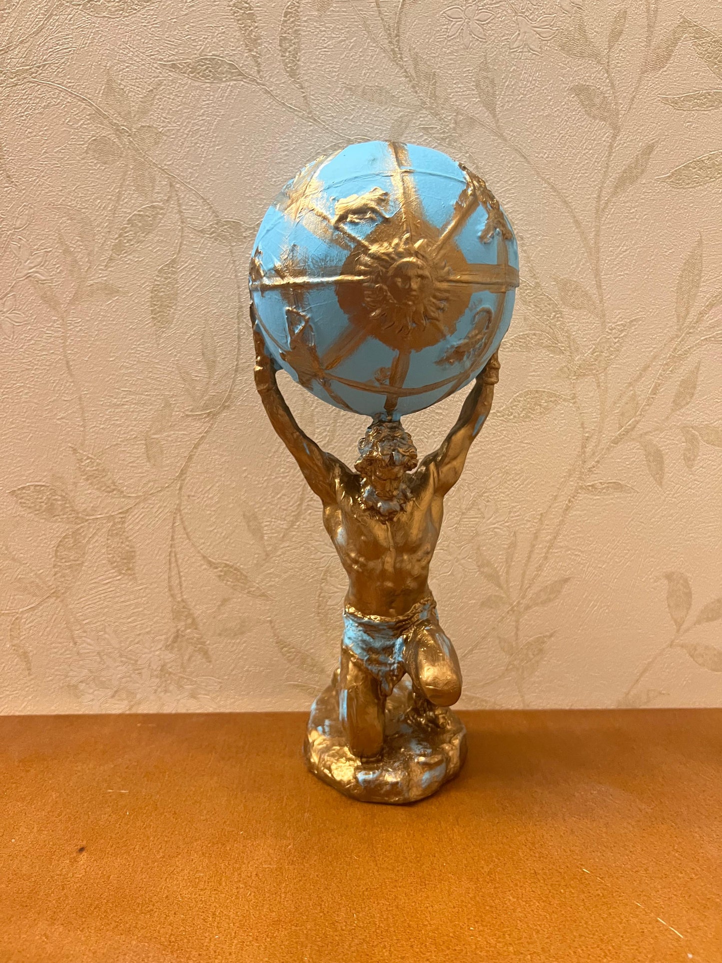 Atlas hält die Globus-Statue, Atlas-Figur, griechische Mythologie-Dekor, Atlas-Skulptur, Mythologie-Kunst-Dekor, Mythologie-Statue, Atlas-Büste-Dekor, Atlas-Statue