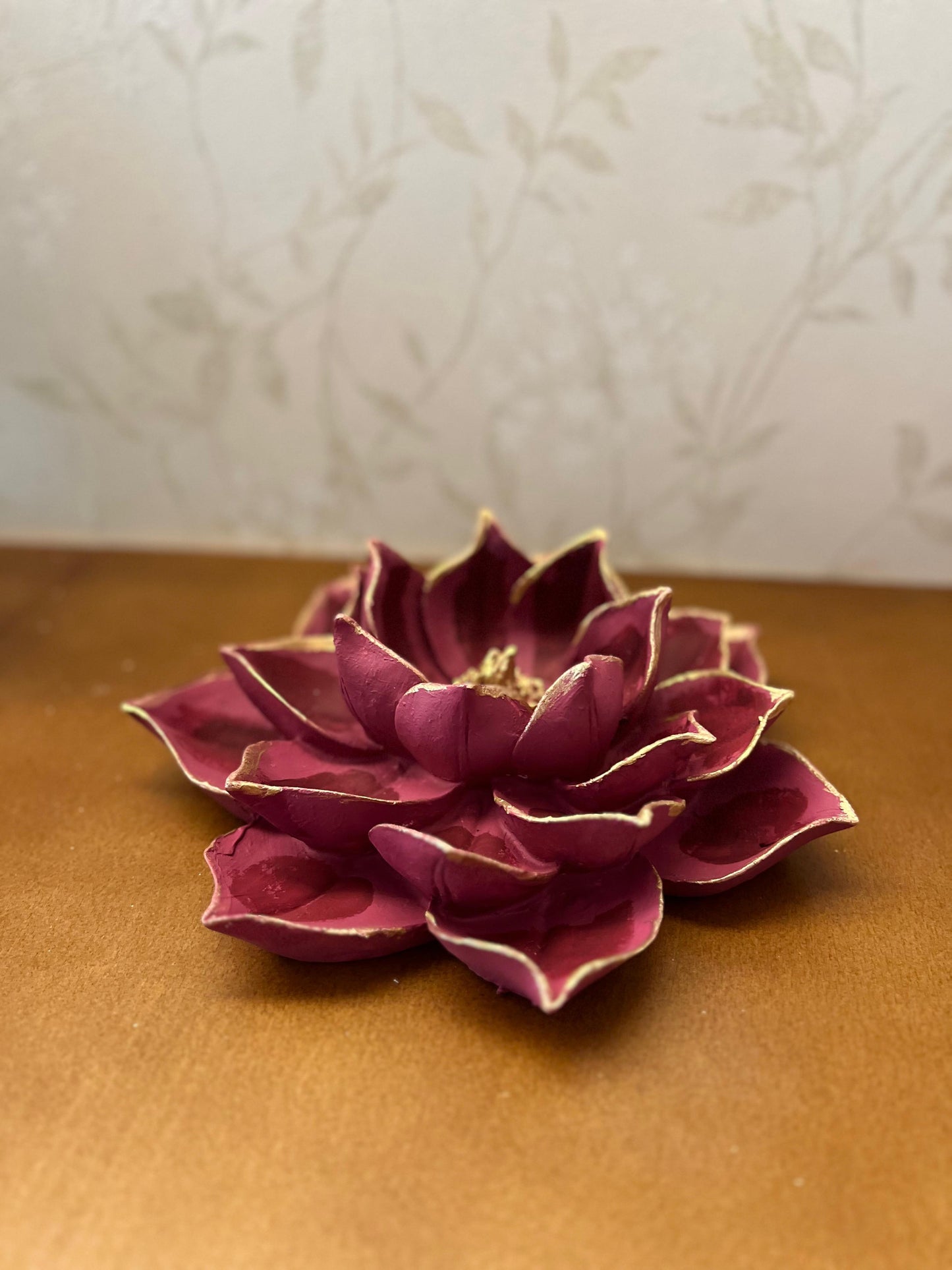 Scultura di loto, Decorazione di fiori di loto, Decorazione floreale per la casa, Scultura di fiori di loto, Statua di fiori di loto, Statua di loto, Statuina di fiori di loto, Oggetti di fiori di loto