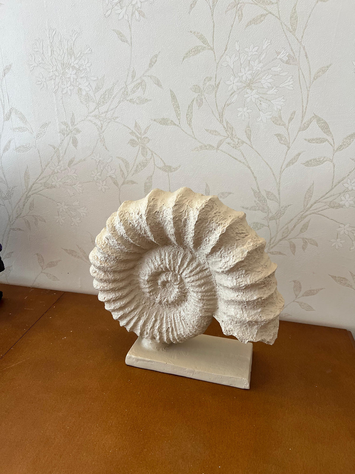 Seashell Sculpture, Fossil Shell Statue, Shell Art Decor, Oceanic Home Decor, Ocean Inspired Sculpture, Seashell Figurine, Ocean Sculpture,Nautilus Shell Decor