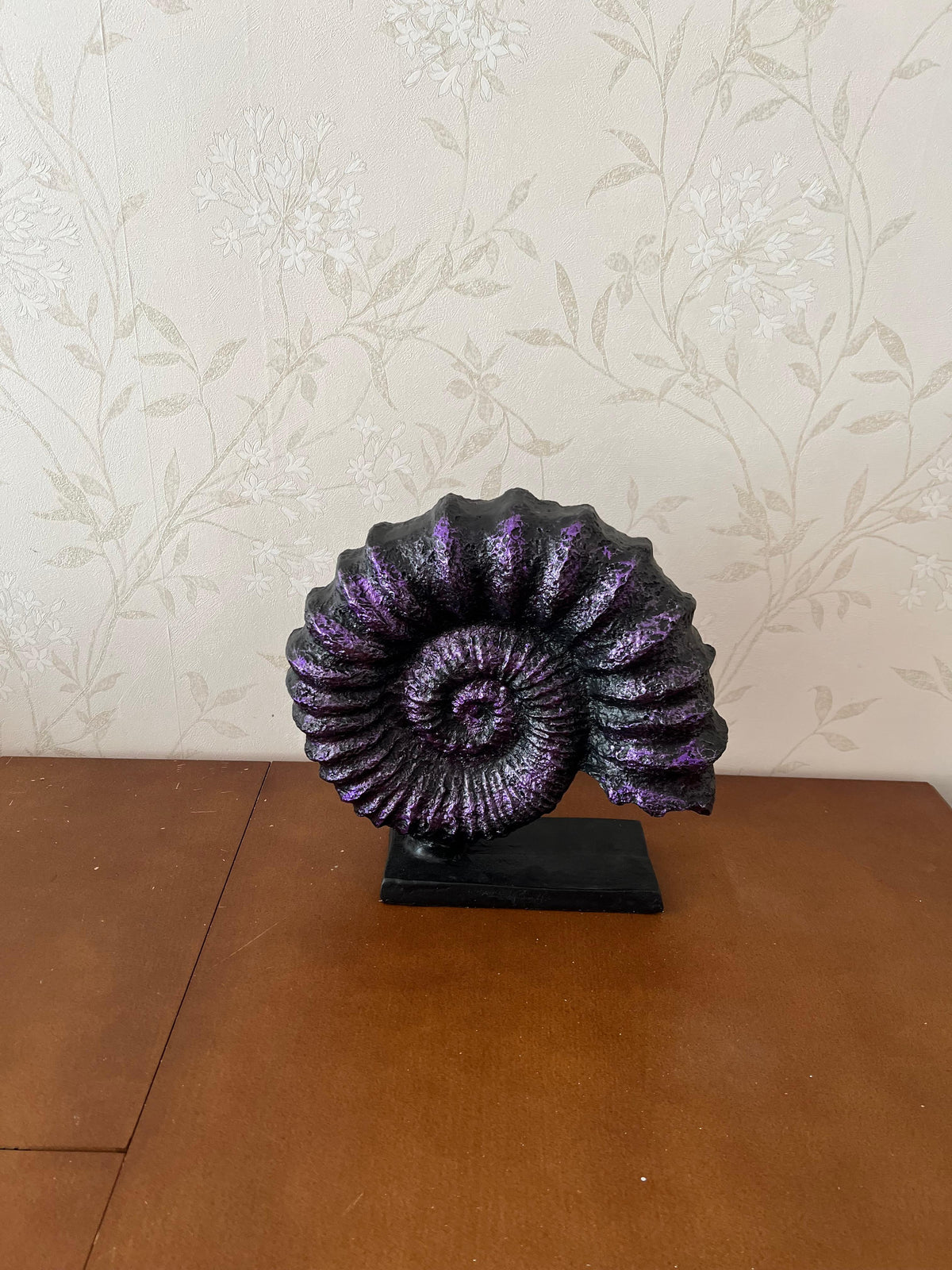 Seashell Sculpture, Fossil Shell Statue, Shell Art Decor, Oceanic Home Decor, Ocean Inspired Sculpture, Seashell Figurine, Ocean Sculpture,Nautilus Shell Decor