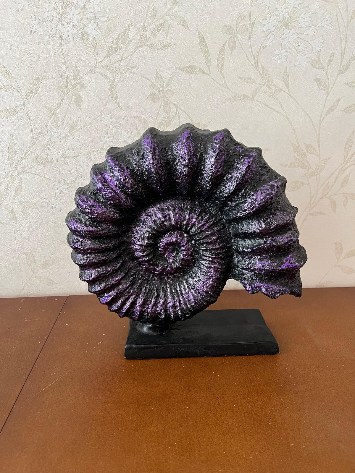 Seashell Sculpture, Fossil Shell Statue, Shell Art Decor, Oceanic Home Decor, Ocean Inspired Sculpture, Seashell Figurine, Ocean Sculpture,Nautilus Shell Decor