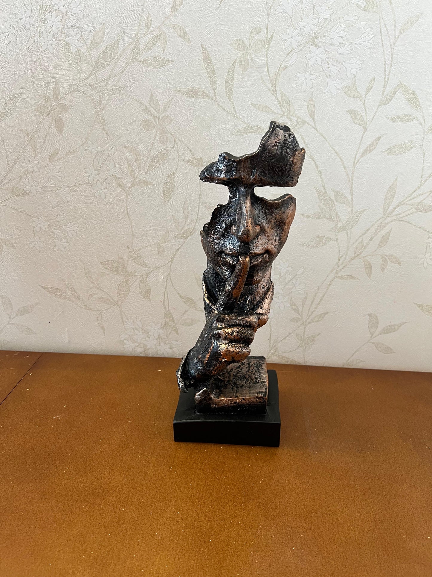 Silence Face Sculpture, Shushing Mask Decor, Abstract Face Statue, Emotional Art Piece