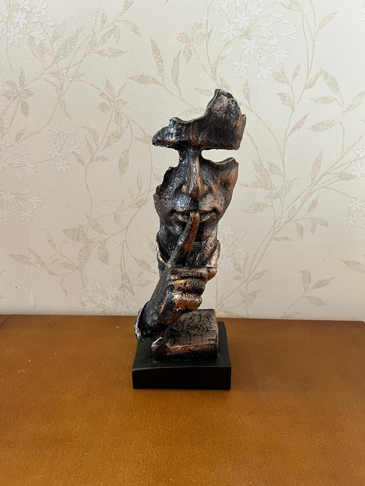 Silence Face Sculpture, Shushing Mask Decor, Abstract Face Statue, Emotional Art Piece