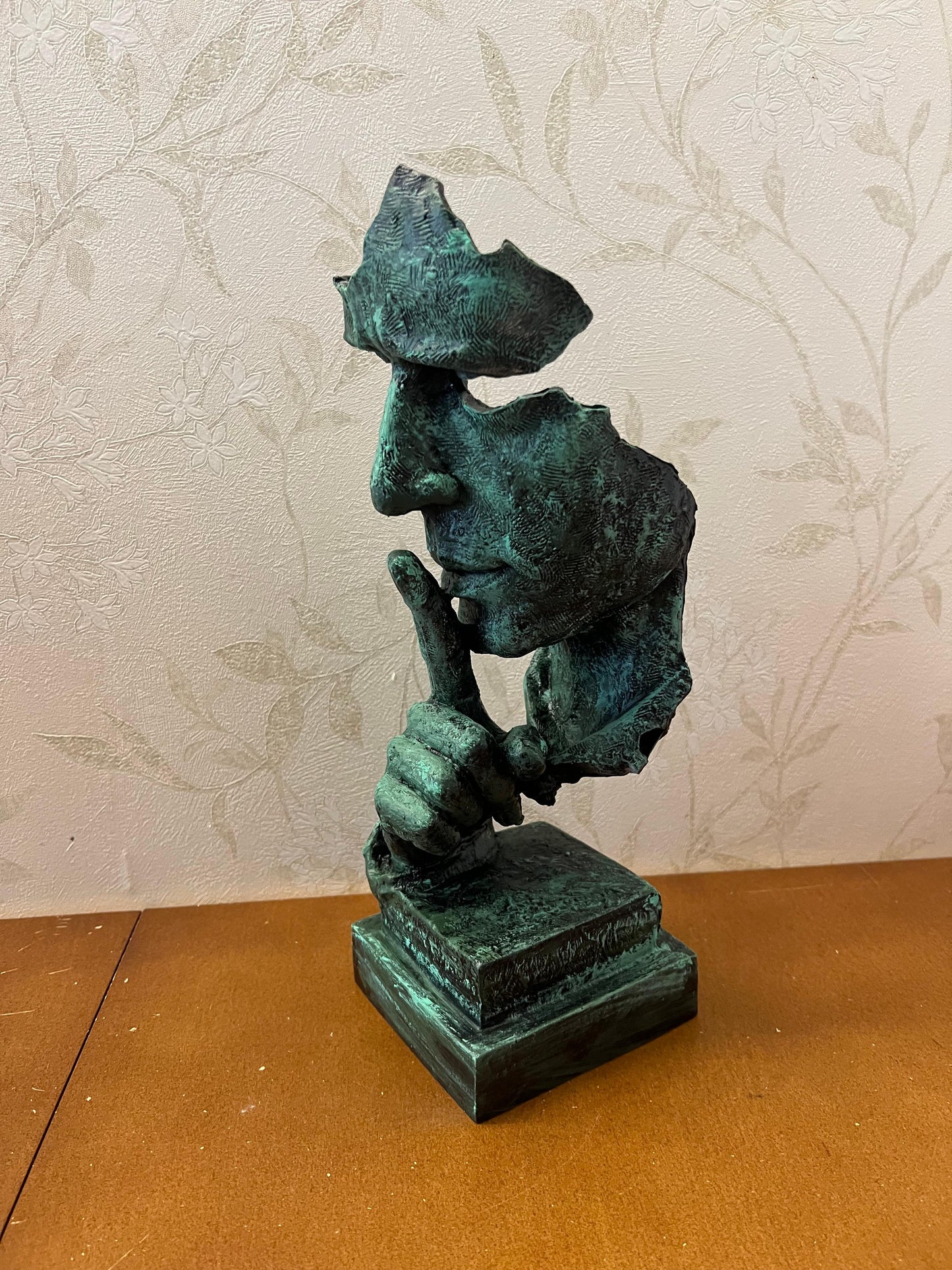 Silence Face Sculpture, Shushing Mask Decor, Abstract Face Statue, Emotional Art Piece