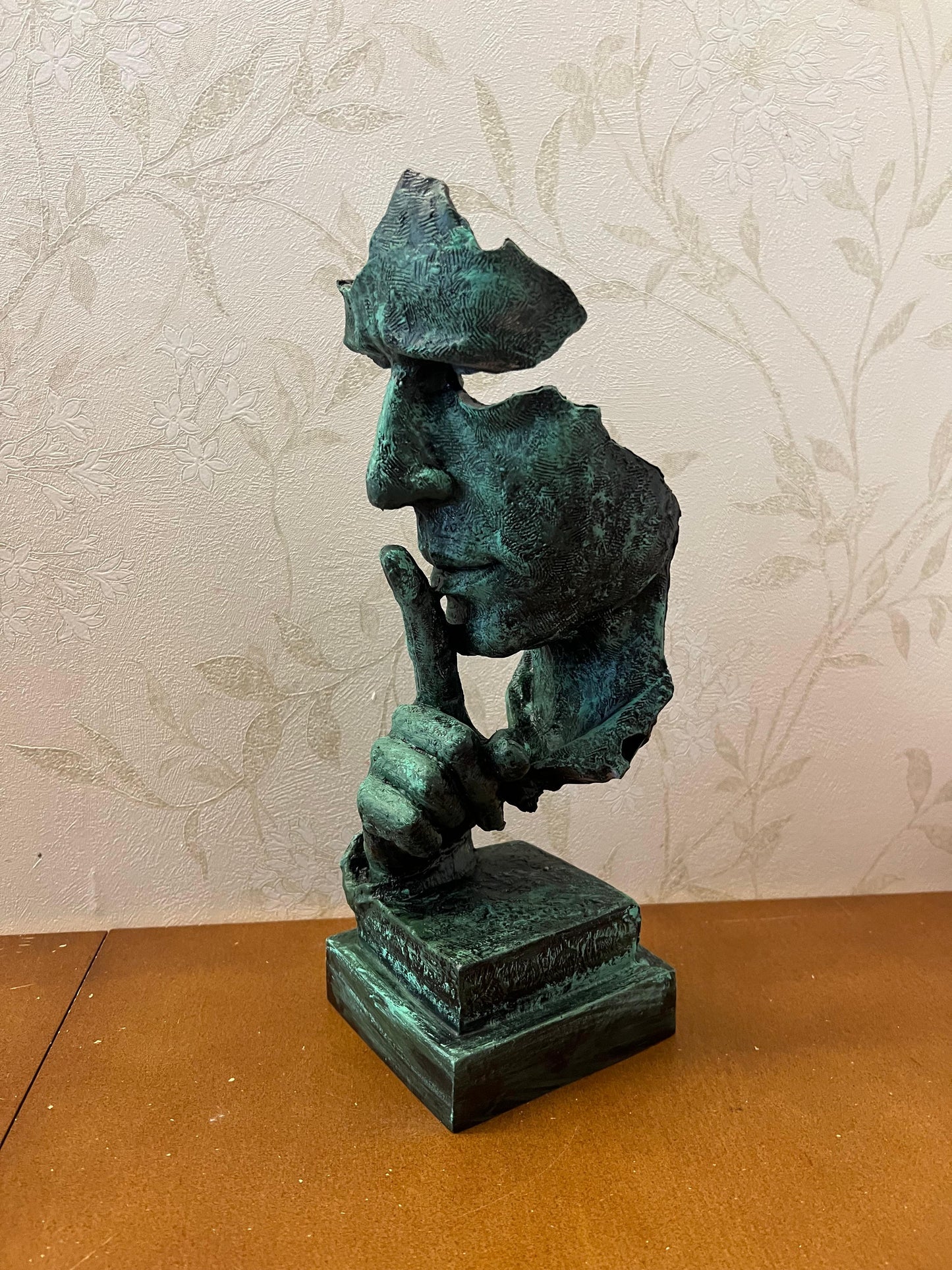 Silence Face Sculpture, Shushing Mask Decor, Abstract Face Statue, Emotional Art Piece