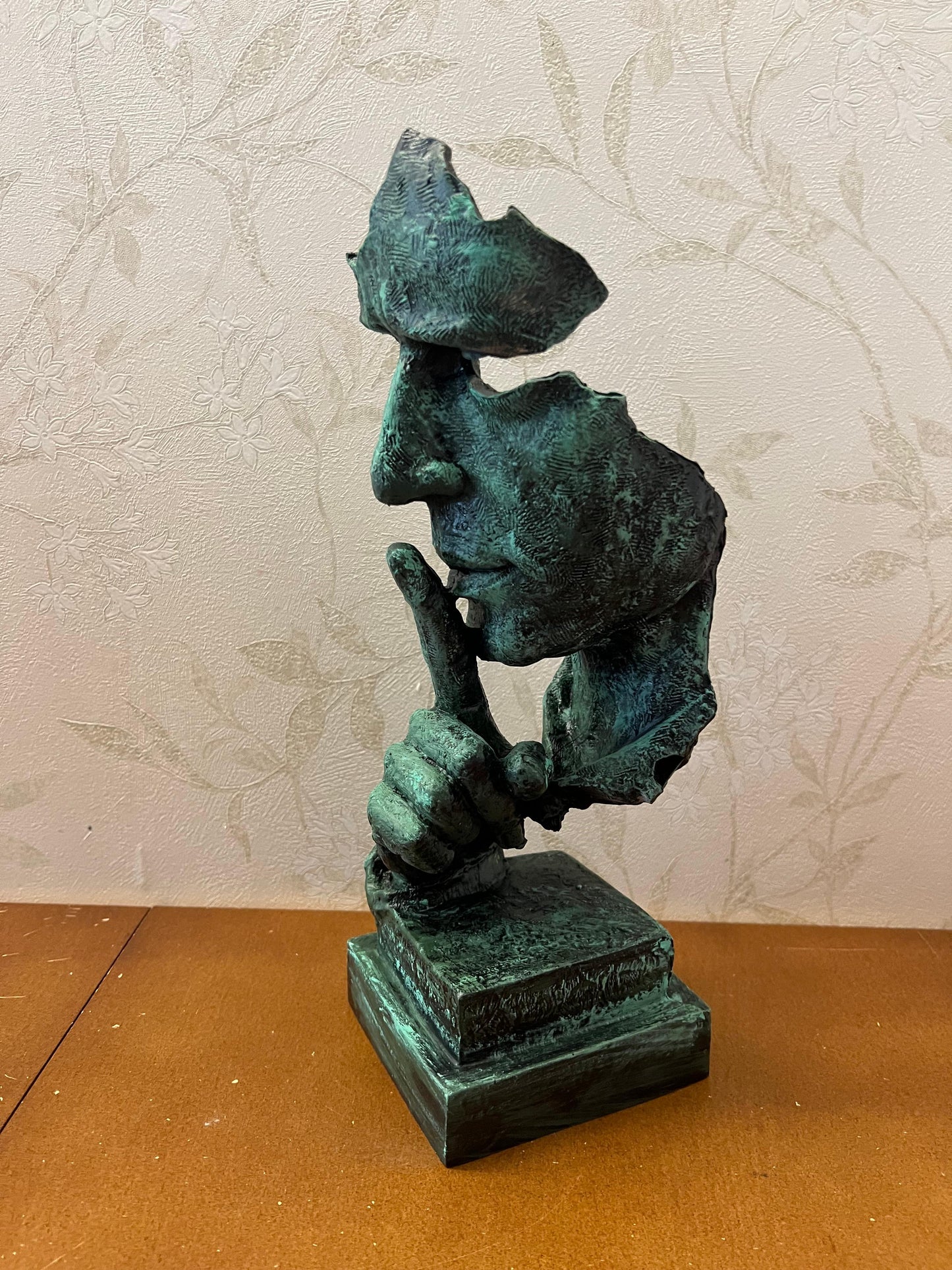 Silence Face Sculpture, Shushing Mask Decor, Abstract Face Statue, Emotional Art Piece