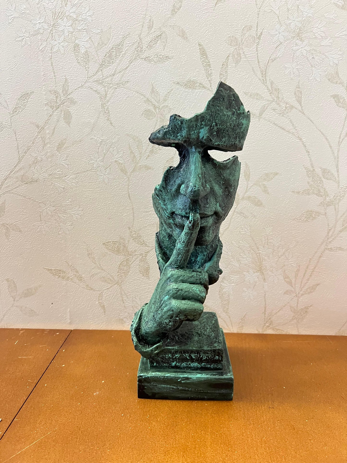 Silence Face Sculpture, Shushing Mask Decor, Abstract Face Statue, Emotional Art Piece